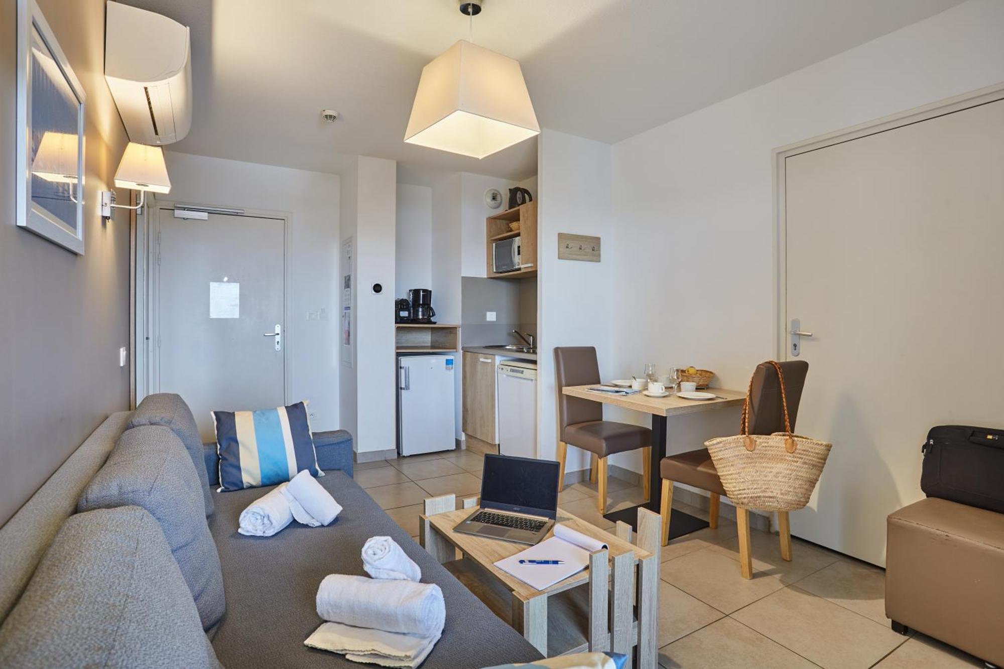 Residence Odalys Le Lotus Blanc Le Barcarès Kültér fotó